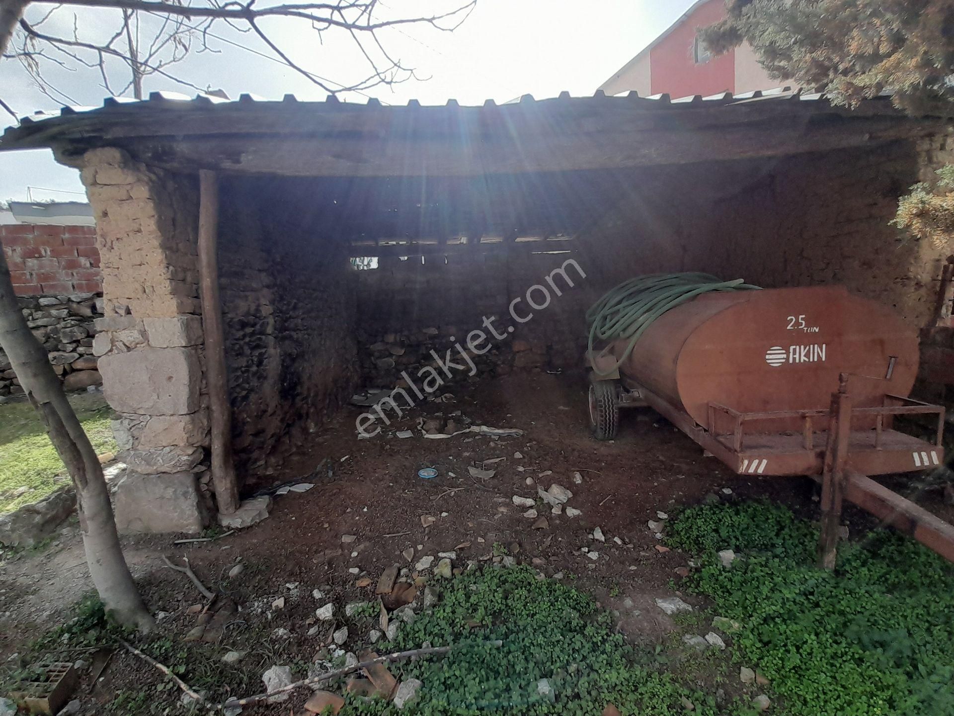 İzmir Kınık Işıklar Mh 464 M2 Arsa İçinde Satılık Köy Evi - Görsel 14