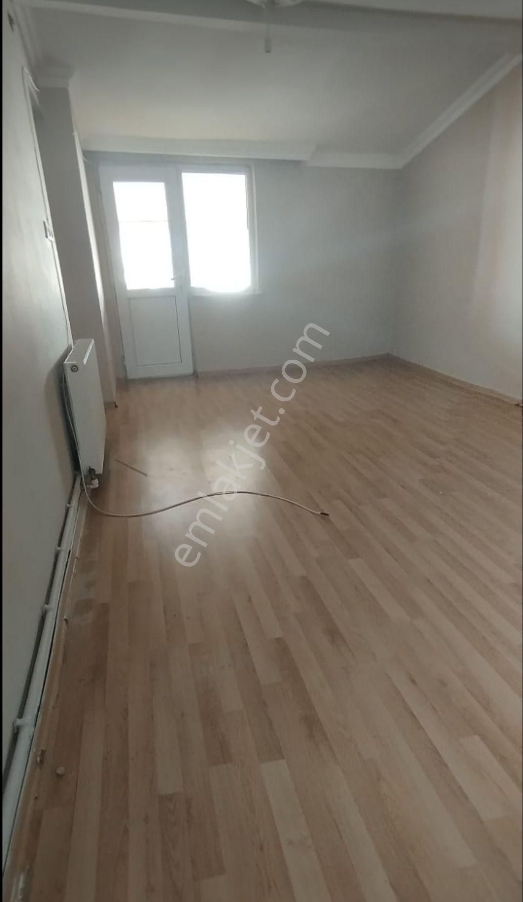 Bağcılar Demirkapı Kiralık Daire Demirkapıda 2+1 Kiralık Çatı Daire