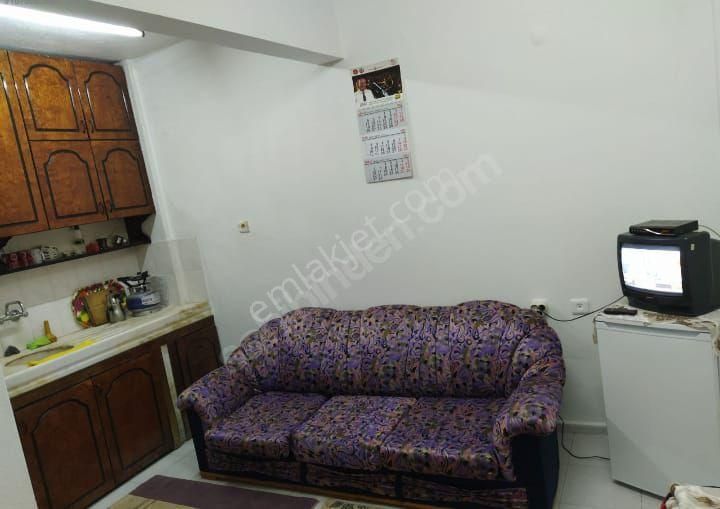 Menemen İsmet İnönü Kiralık Daire Aile Apartmanında 1+0