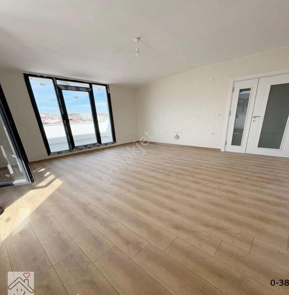 Avcılar Denizköşklerin En Geniş Dublex Dairesi Net 310 M2 Kat Mülkiyetli Full Deniz Manzaralı - Görsel 3