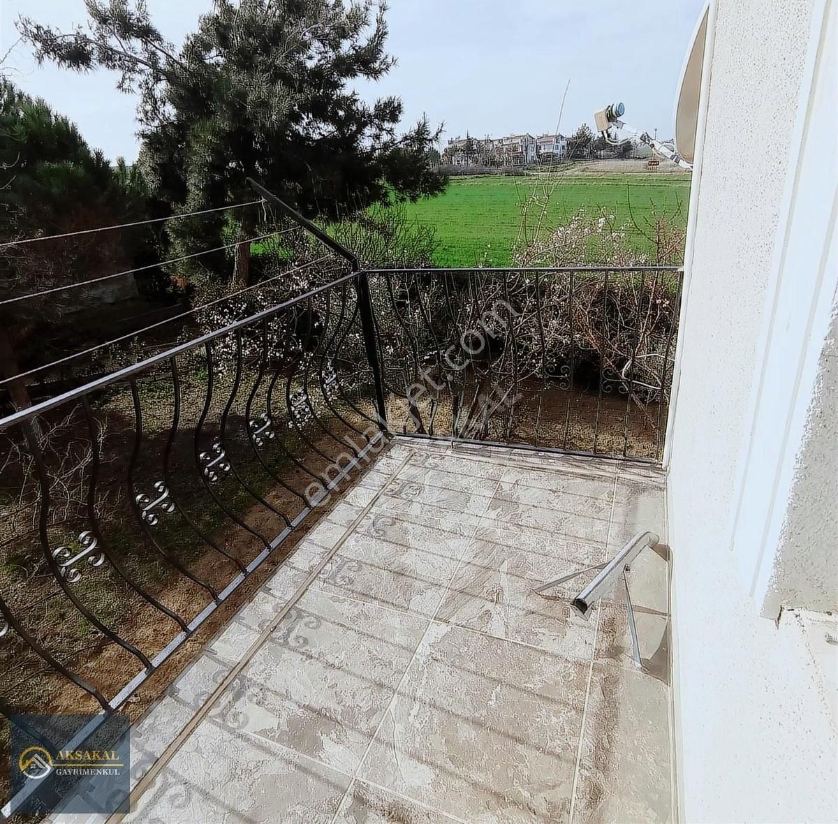 Aksakal |koruköyde Saroz Manzara Satılık Site İçi Tripleks Villa - Görsel 3