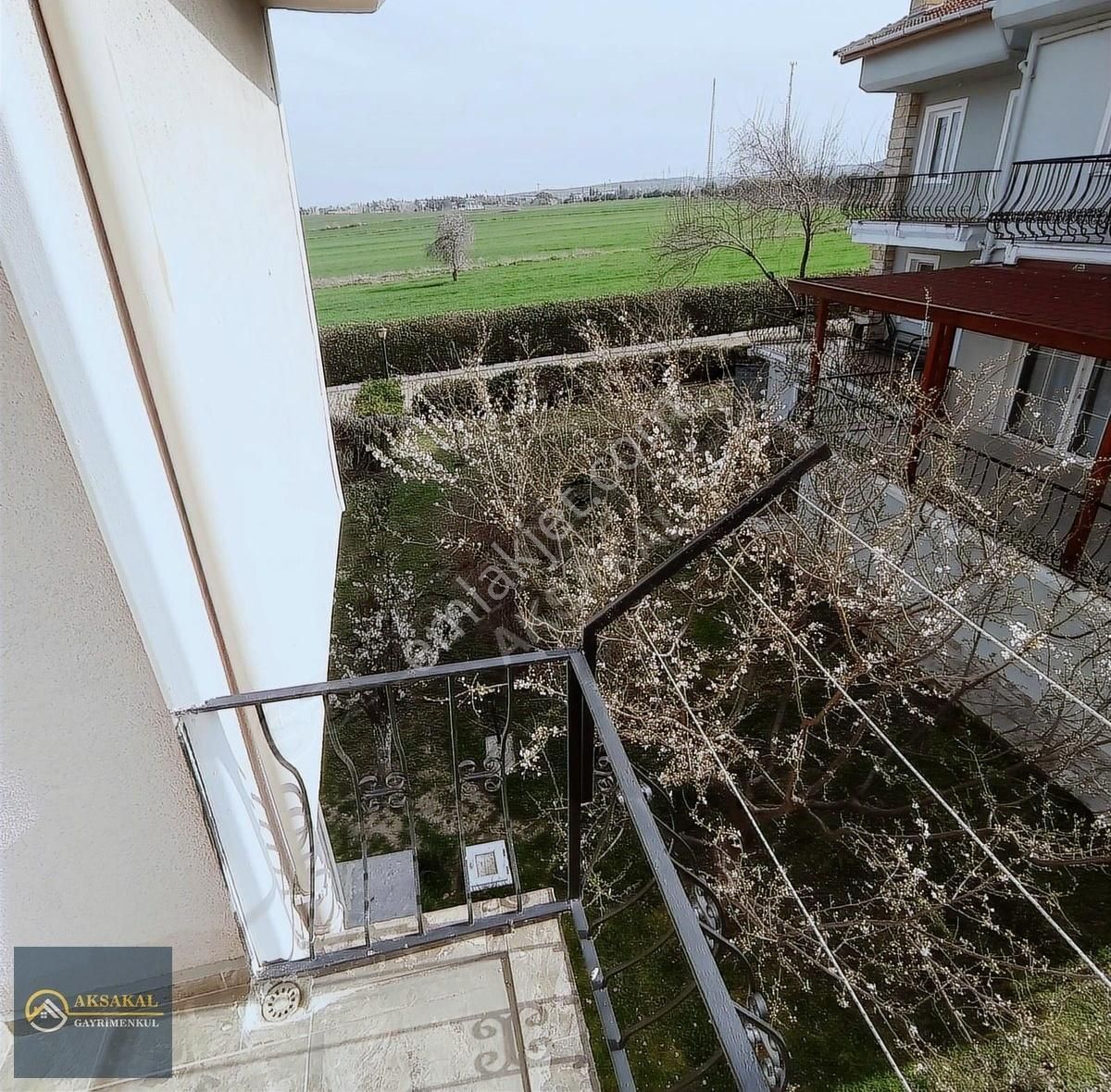 Aksakal |koruköyde Saroz Manzara Satılık Site İçi Tripleks Villa - Görsel 4