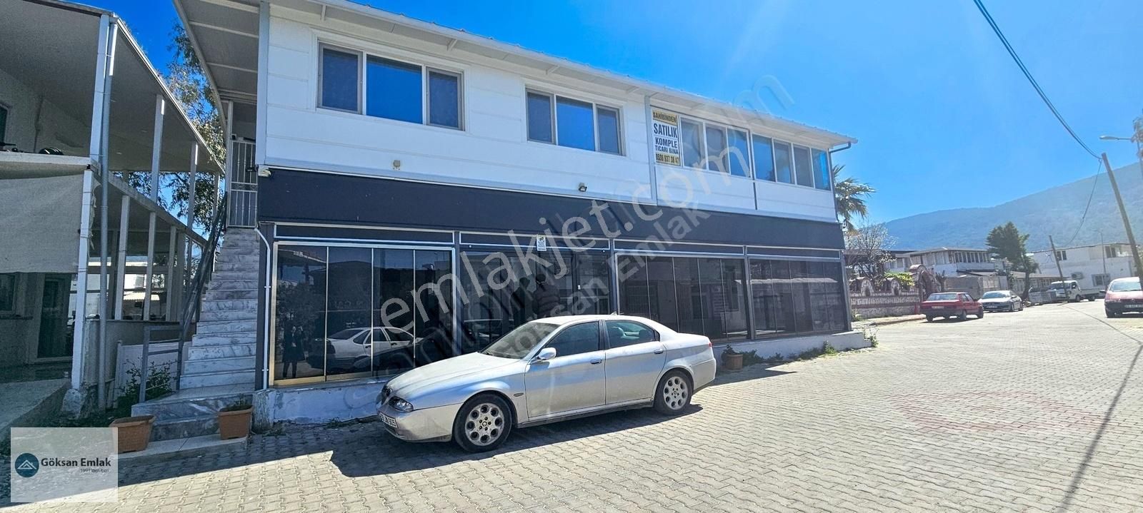 Akbük Limanında Satılık Komple Ticari Ofis Binası - Görsel 17