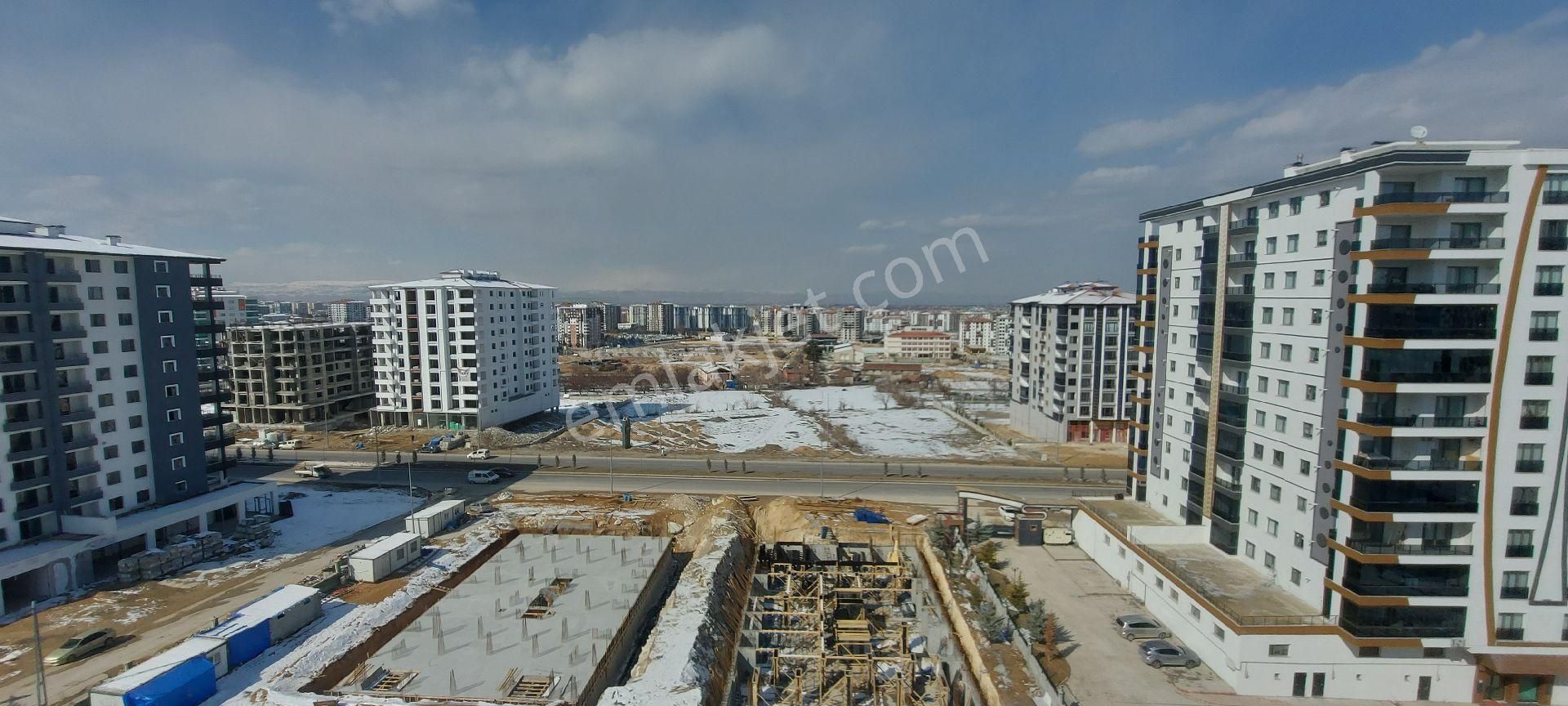 Yeşilyurt Bostanbaşı Kiralık Daire Değer'den Bostanbaşı 35'lik Yolda 4+1 Arakat Daire