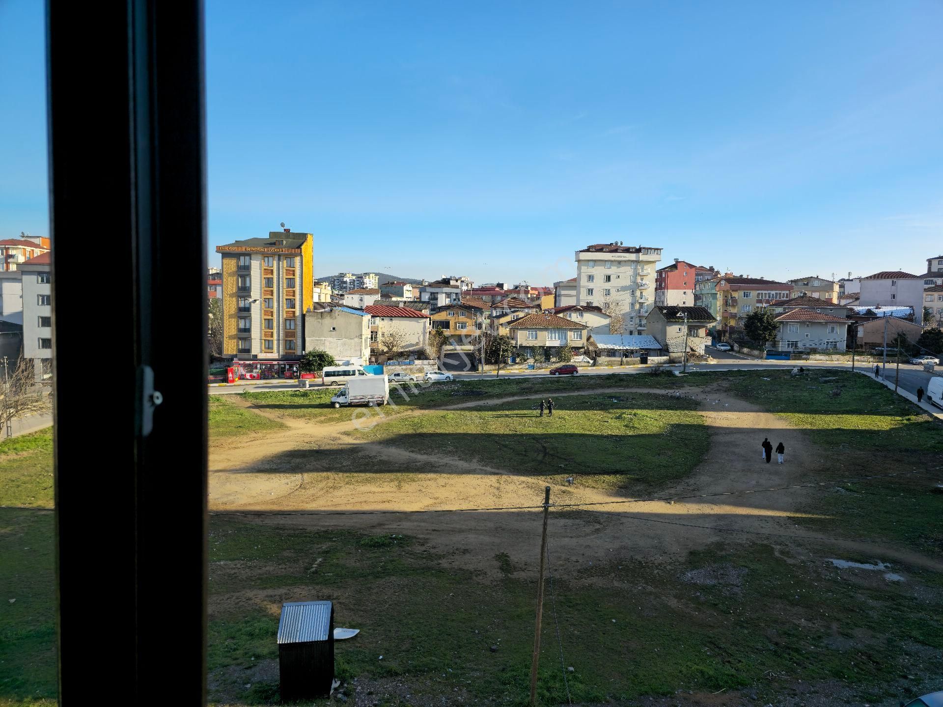Pendik Esenyalı'da Kiralık Sıfır 2+1 Daire