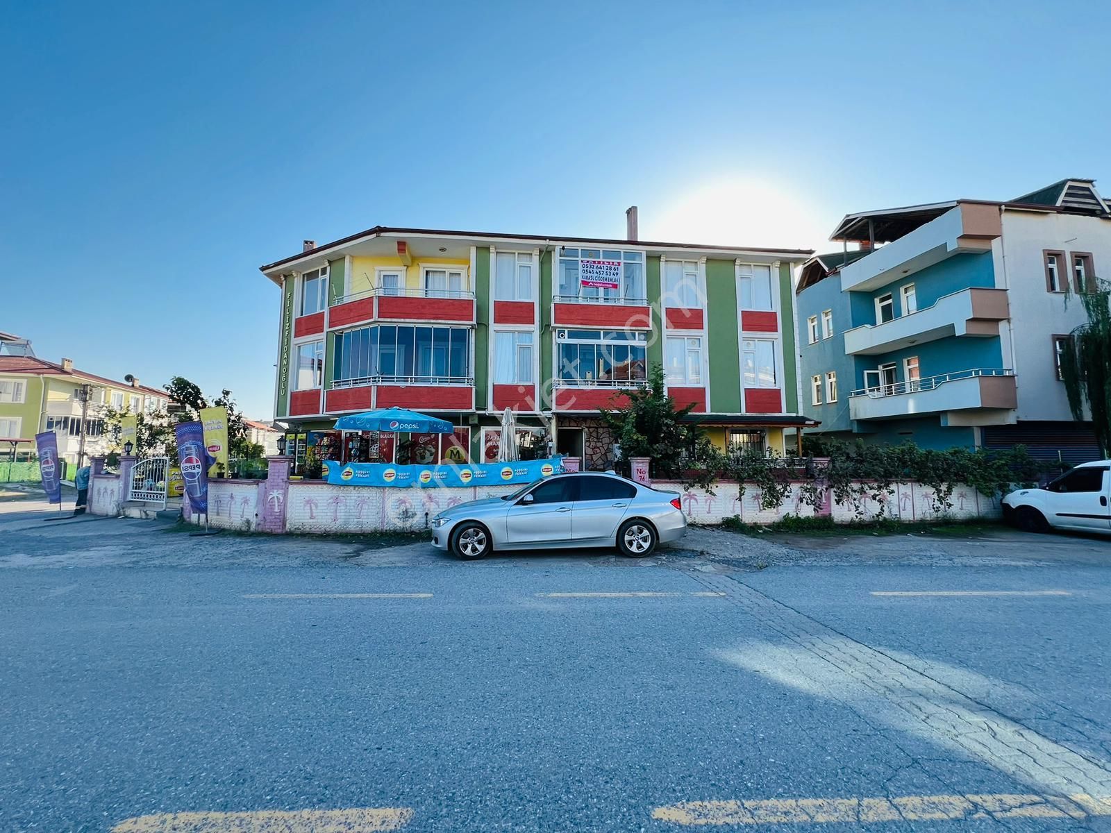 Karasu Çiğdem Emlak İle Cadde Üstü Kombili,3.kat 2+1 Satılık Ev