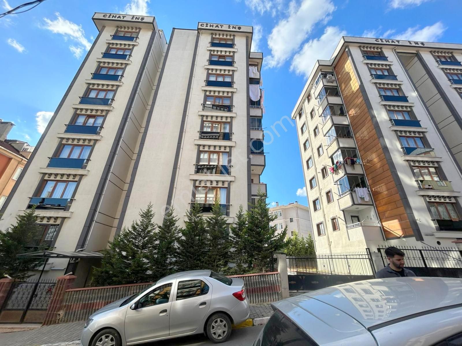 Pendik Esenler Havalimanına Yakın Kiralık Daire Mertcan'dan Esenler Mah.caddeye Yürüme Yüksek Giriş 2+1