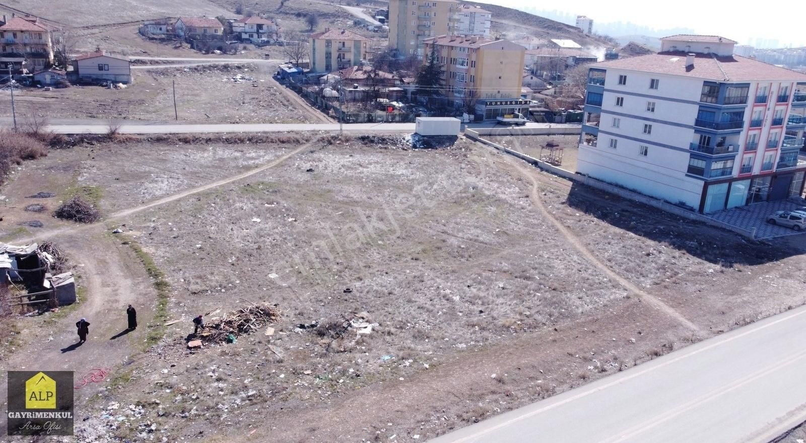 Yenimahalle Kuzey Yıldızı Satılık Ticari İmarlı Alp Gayrimenkul'den Yakacıkda Konut+ticari İmarlı 261 M2 Arsa