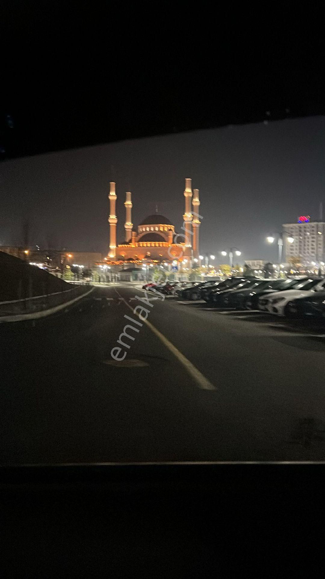 Yuva Emlaktan Metrokentte Satılık Boş Fırsat 1+1 Daire - Görsel 26