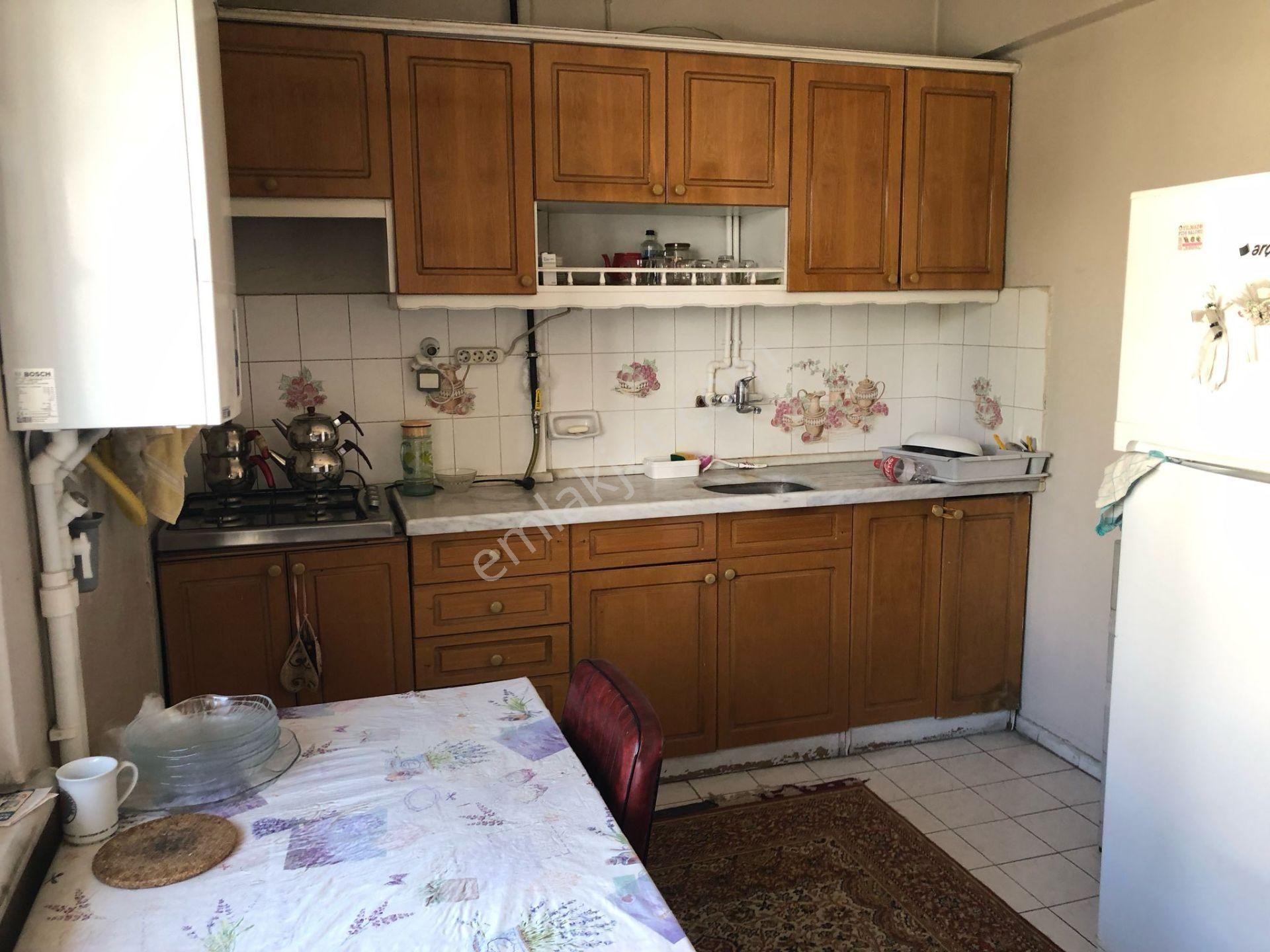 Uşak Merkez Kemalöz Satılık Daire Uşak Kemalöz Ataparkta 3+1 145 M2 Ara Kat Daire