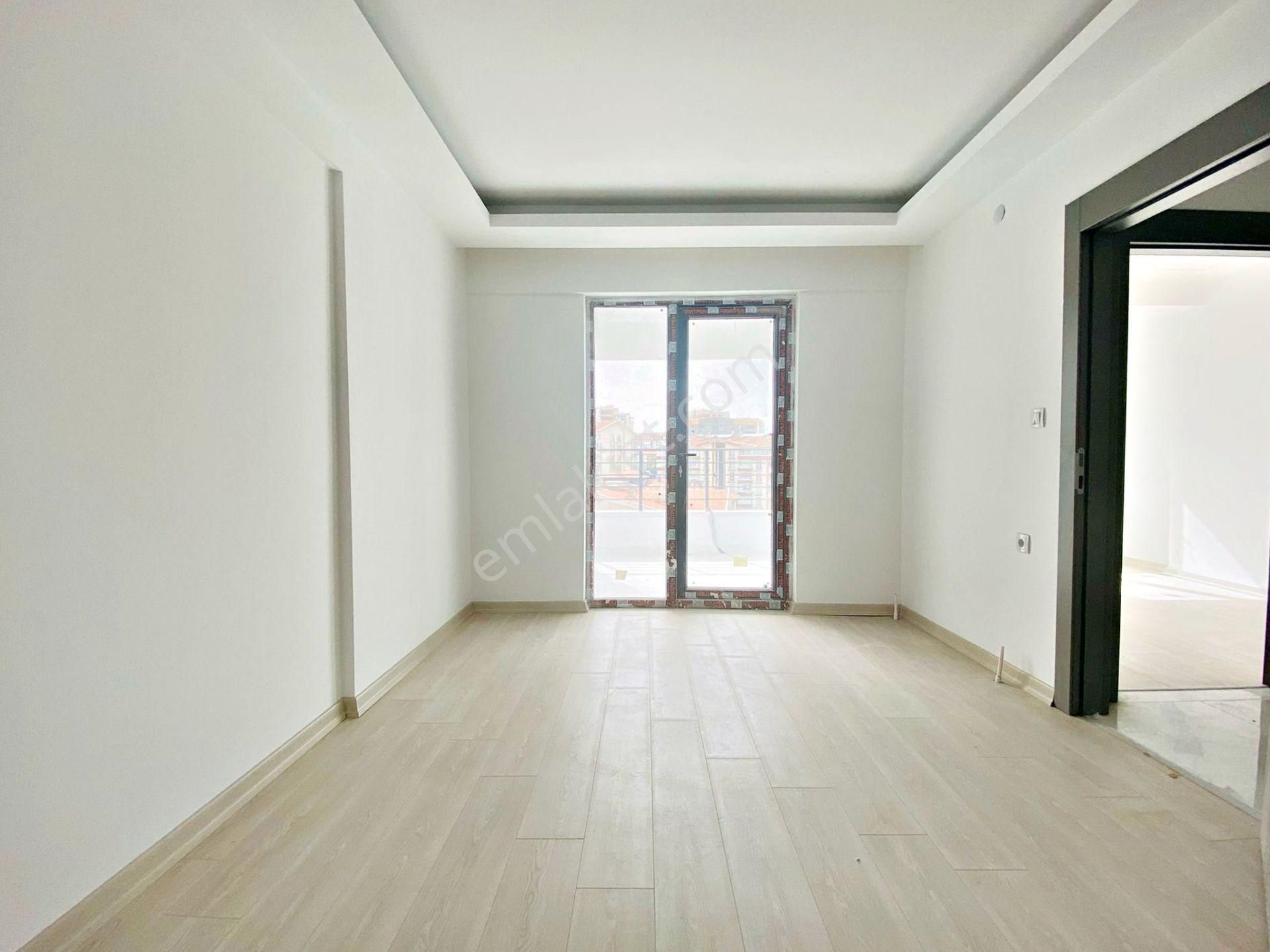 Duralialıç'da Cadde Üzerinde 4+1 Katta Ebeveyn Banyolu Sıfır Satılık Daire!!! - Görsel 16