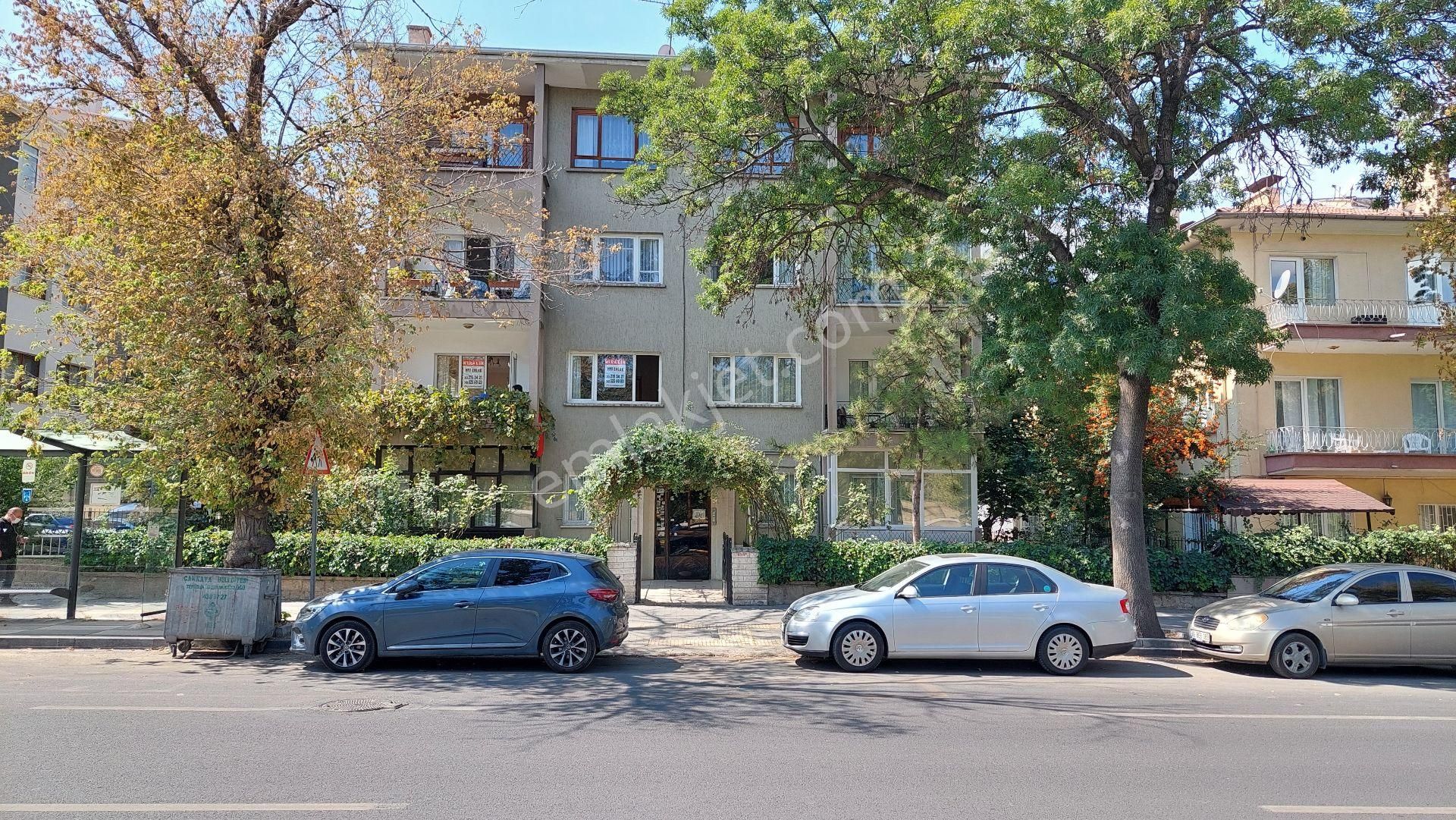 Çankaya Bahçelievler Metroya Yakın Kiralık Daire Başkent Has. Yakın 3+l Kombili Ön Ara Kat - Memura & Öğrenciye -