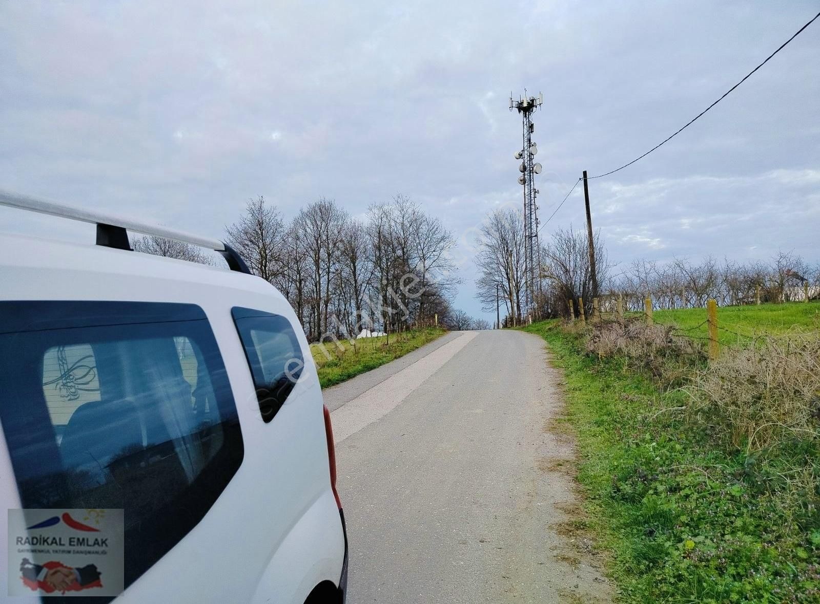 Adapazarı Kayrancık Satılık Tarla Kayrancık Köy İçi Elektrik Yol Şu Mevcut Doğa Manzaralı Satılık