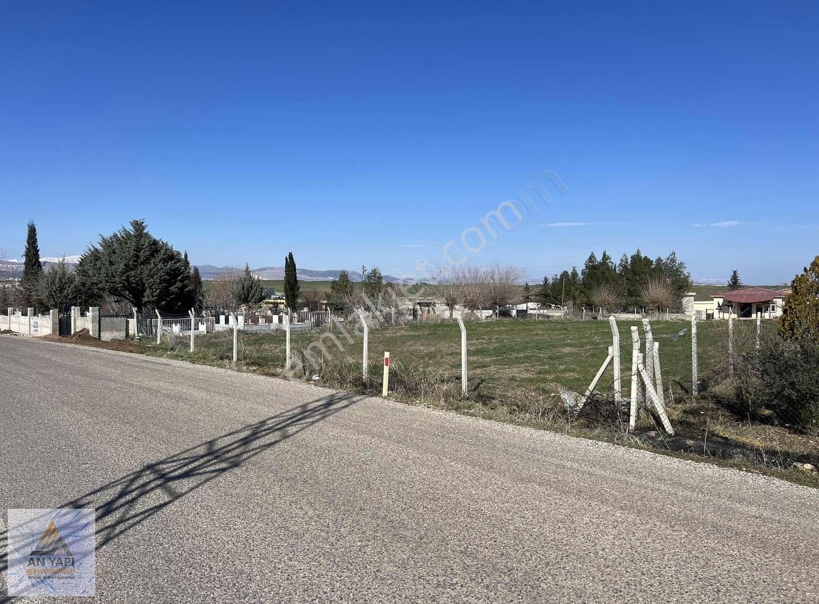 Adıyaman Merkez Büyükkavaklı Köyü Satılık Bağ & Bahçe An Yapı Gm'den Büyükkavaklı'da Satılık Yola Sıfır Bağ Yeri