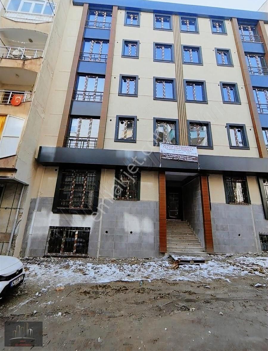 Bahçelievler Zafer Kiralık Daire Yeni Bina Bahcekatı 15 Mart Teslim