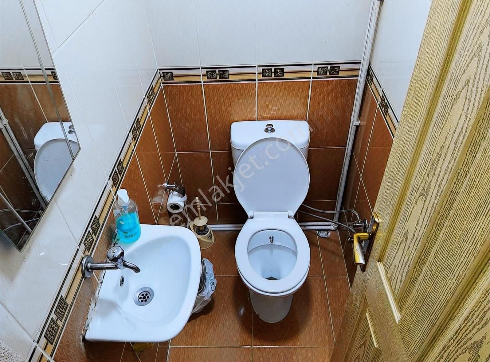 Akçay Köşemden Konumu Süper3+1 Yüksek Giriş Doğalgazlı Masrafsız