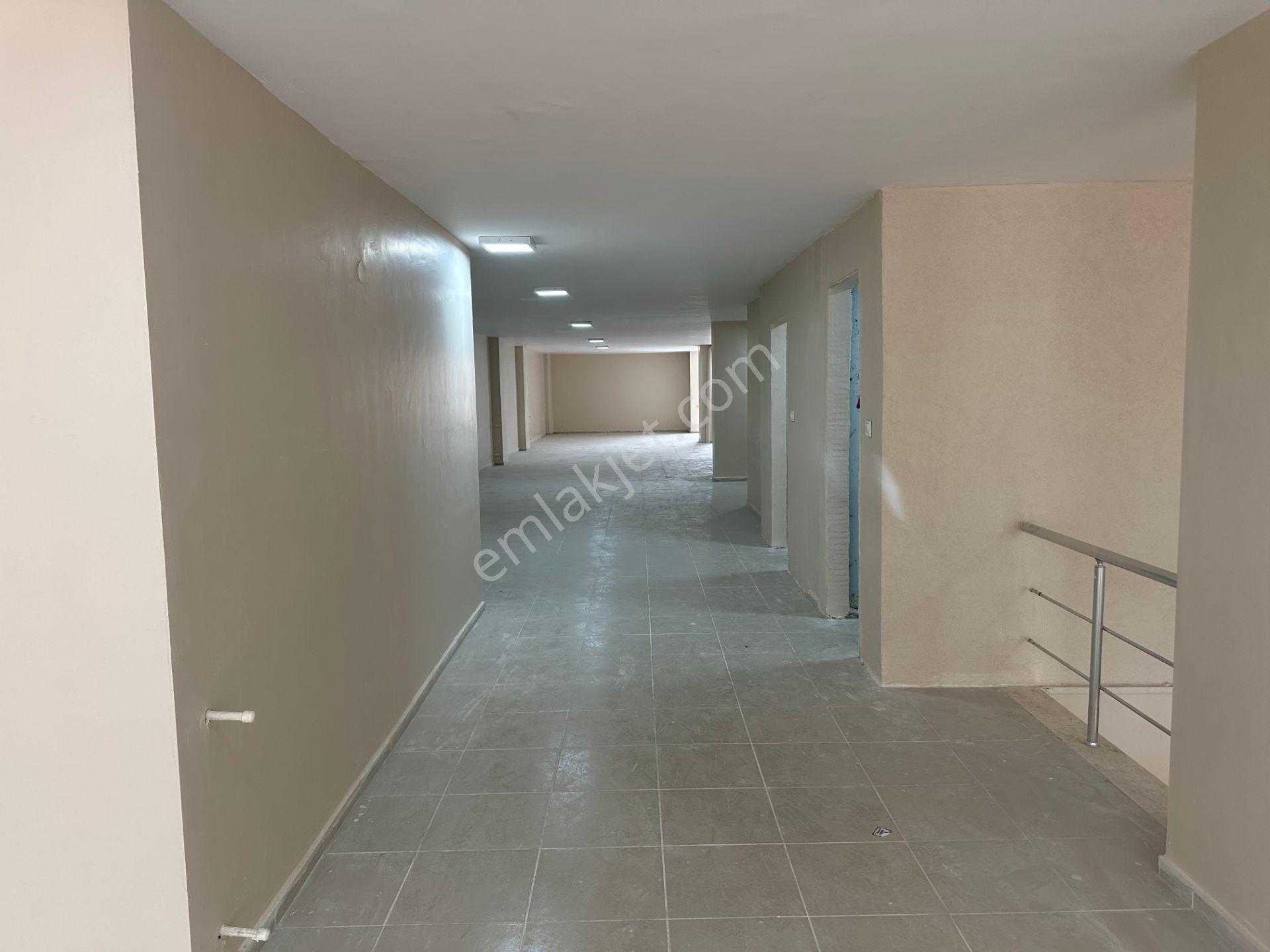Tatlılar Gayrimenkul'den Saray İstanbul Cad. Kıyıköy Yolu Üzerinde 3 Katlı 400m2 İş Yeri - Görsel 20