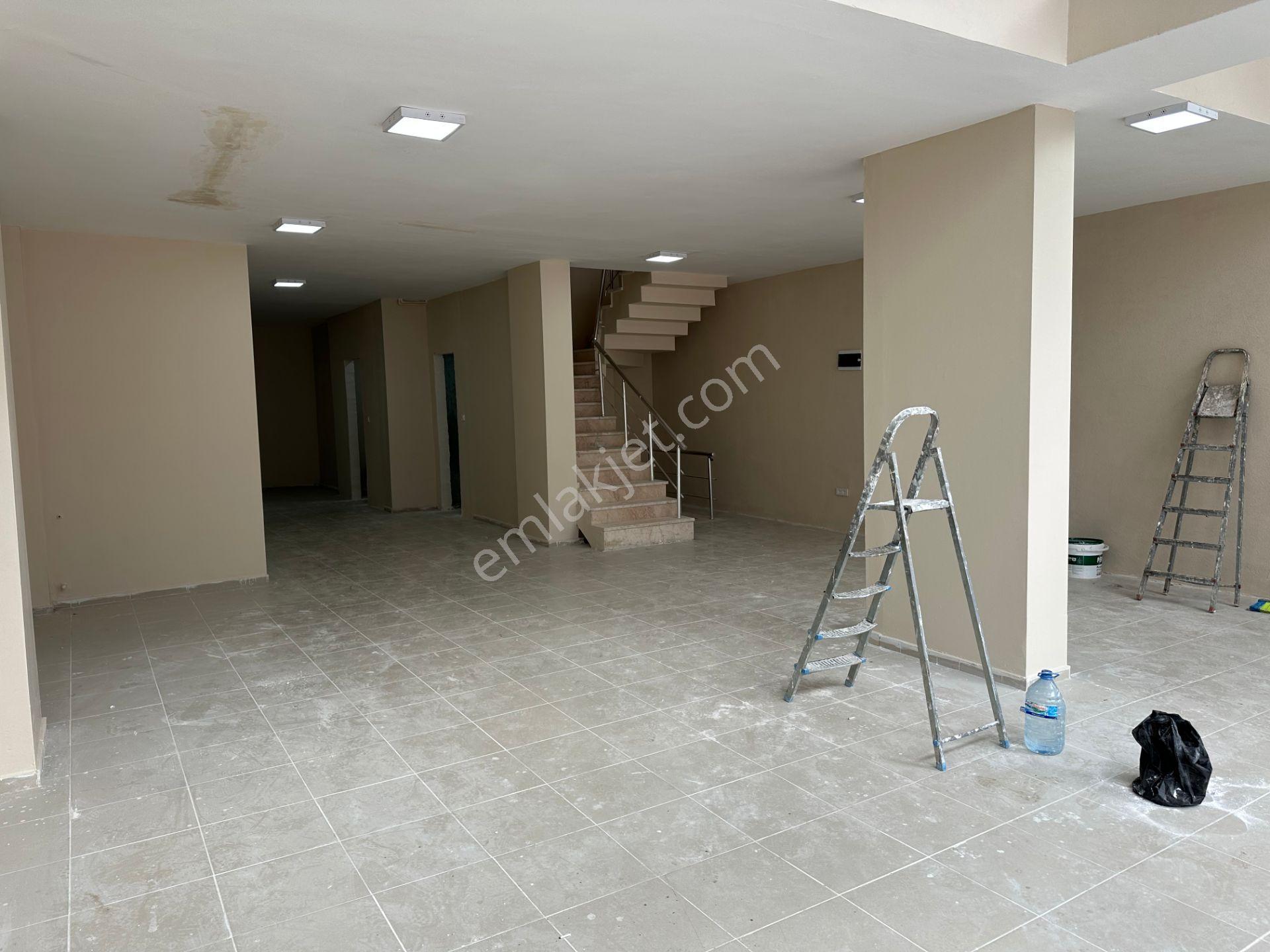 Tatlılar Gayrimenkul'den Saray İstanbul Cad. Kıyıköy Yolu Üzerinde 3 Katlı 400m2 İş Yeri - Görsel 3