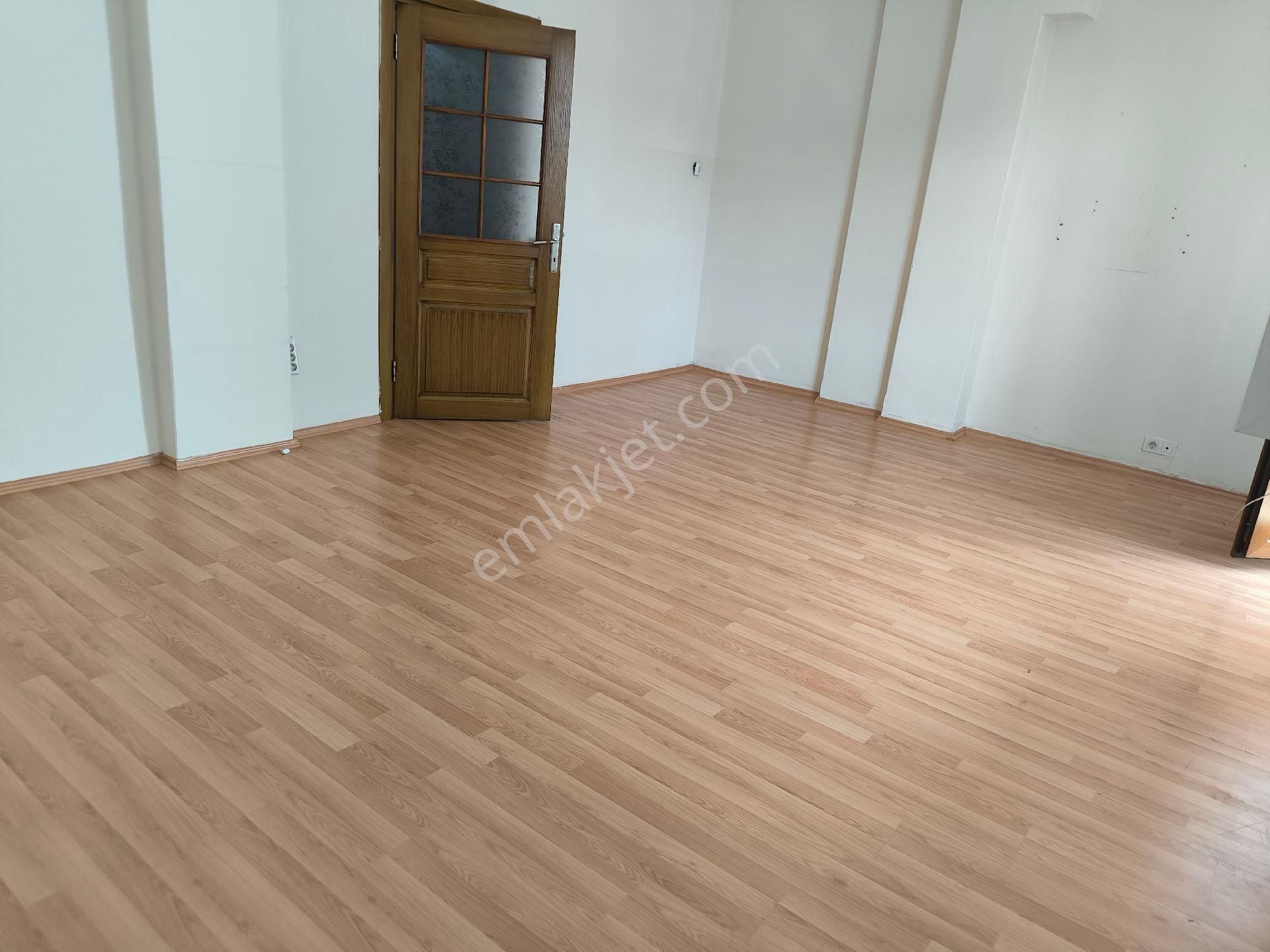 Pendik Fevzi Çakmak Marmaraya Yakın Kiralık Daire Pendik Fevziçakmak Mah De 2+1 İkinci Arakat 100m2 Kombili Temiz Kiralık Daire