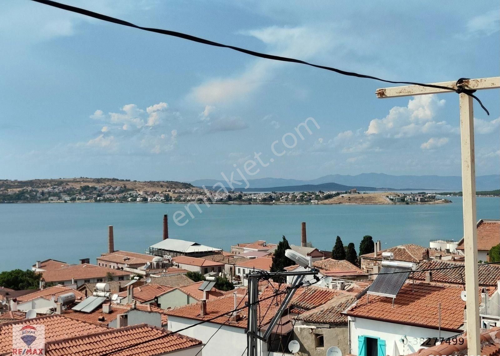 Ayvalık Sakarya Satılık Müstakil Ev Ayvalık'da Tarihi Sokak Da Panoramik Deniz Manzaralı Müstakil Ev