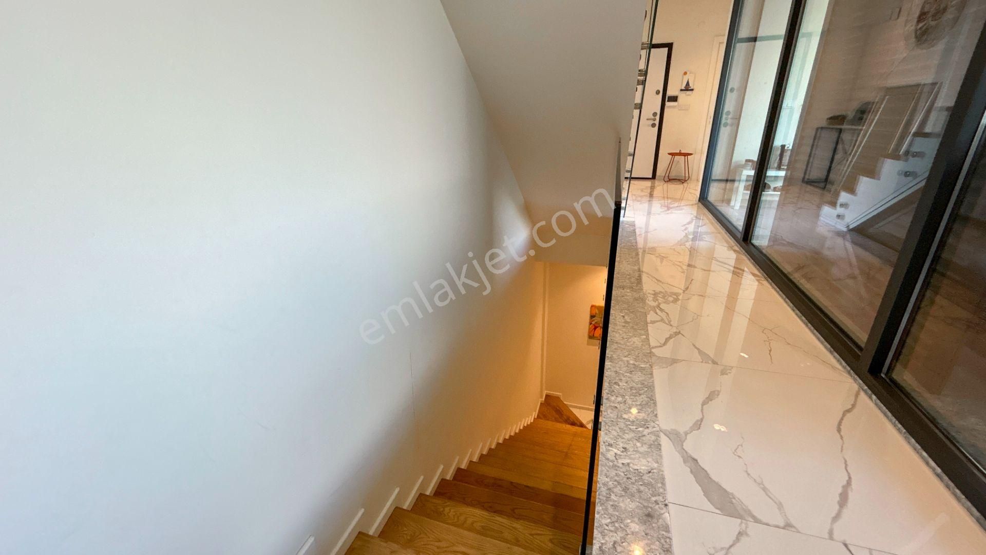 Güre Çamlıbel'de 380m2 Arsa İçerisinde Satılık Müstakil Havuzlu Villa - Görsel 12