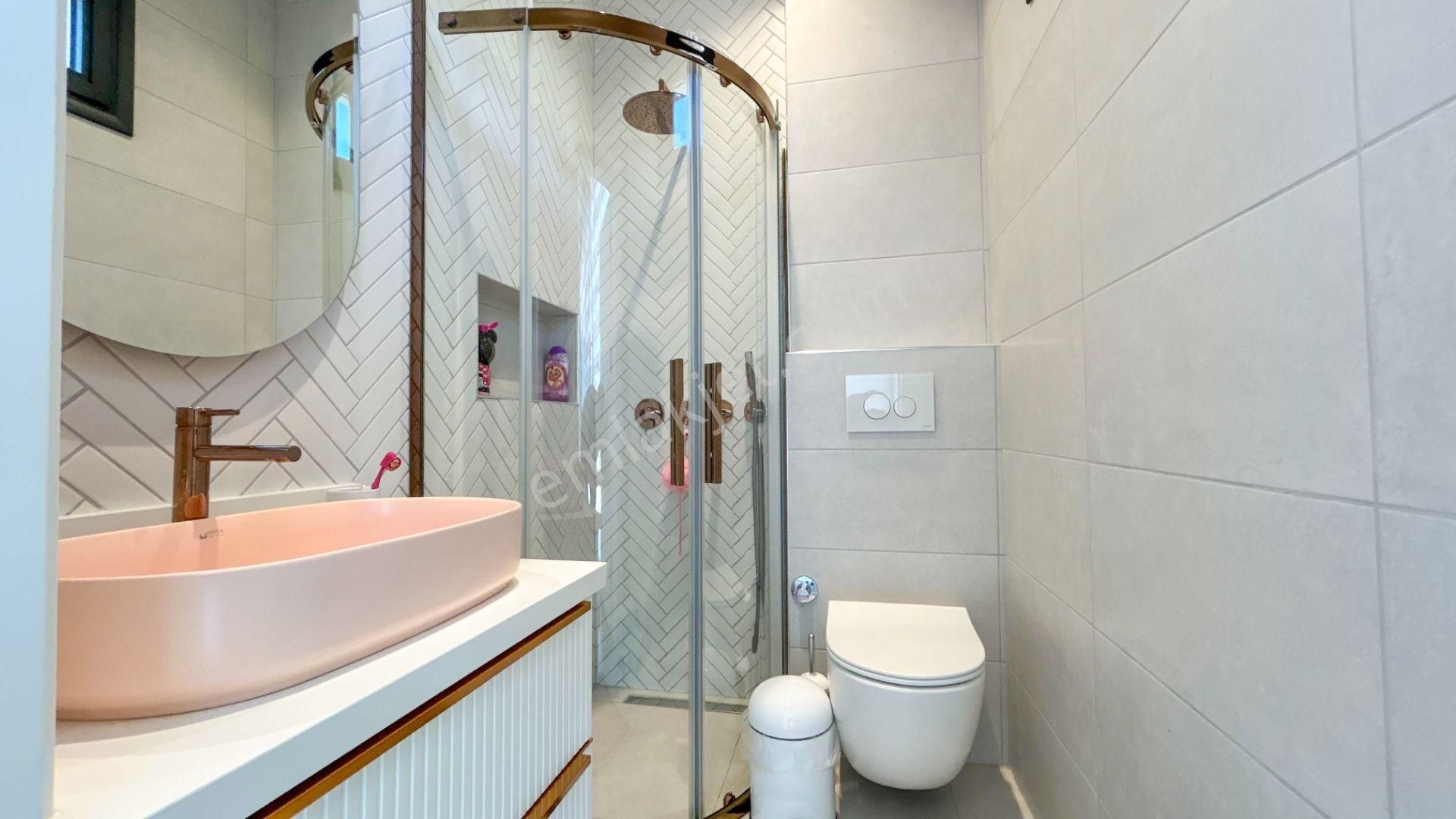 Güre Çamlıbel'de 380m2 Arsa İçerisinde Satılık Müstakil Havuzlu Villa - Görsel 31