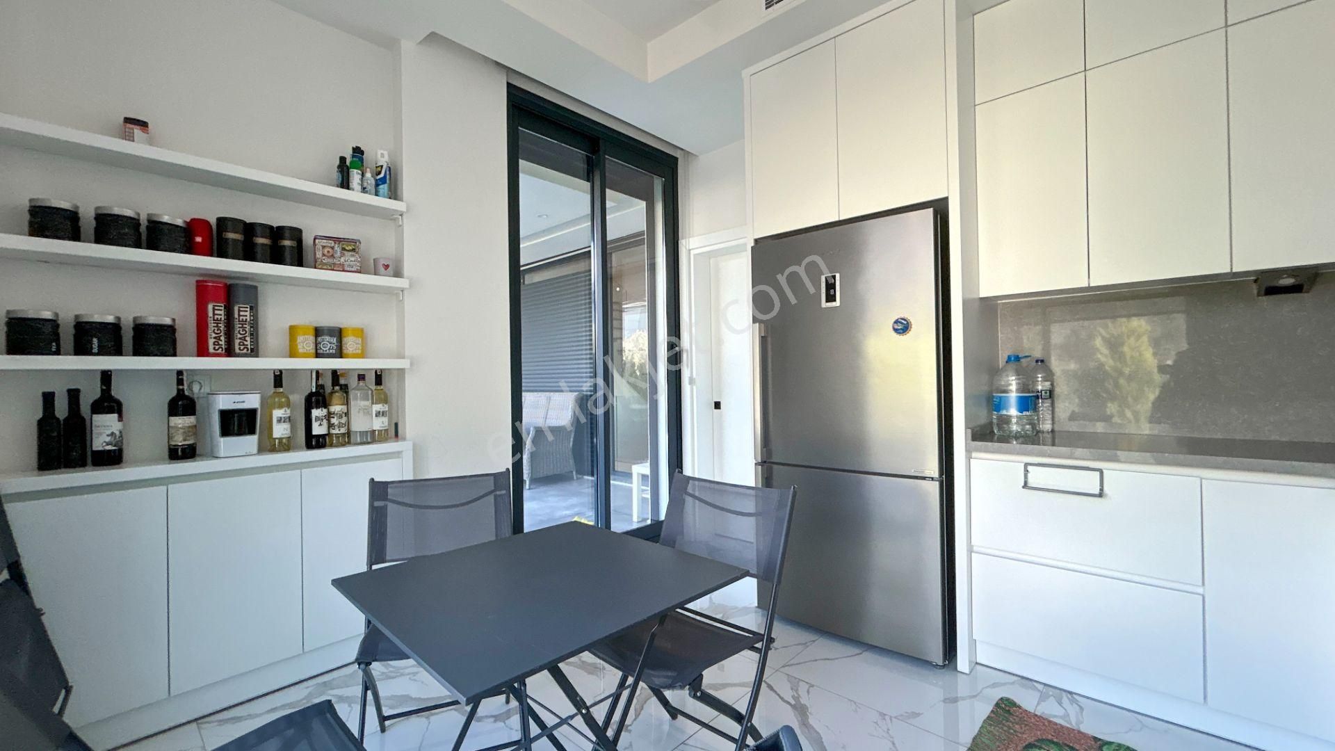 Güre Çamlıbel'de 380m2 Arsa İçerisinde Satılık Müstakil Havuzlu Villa - Görsel 10