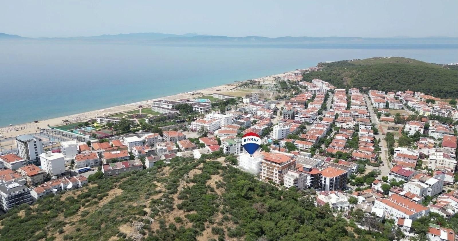 Ayvalık Küçükköy Satılık Daire Sarımsaklı Plajı' Na Yakın Deniz Manzaralı Teraslı Dubleks Daire