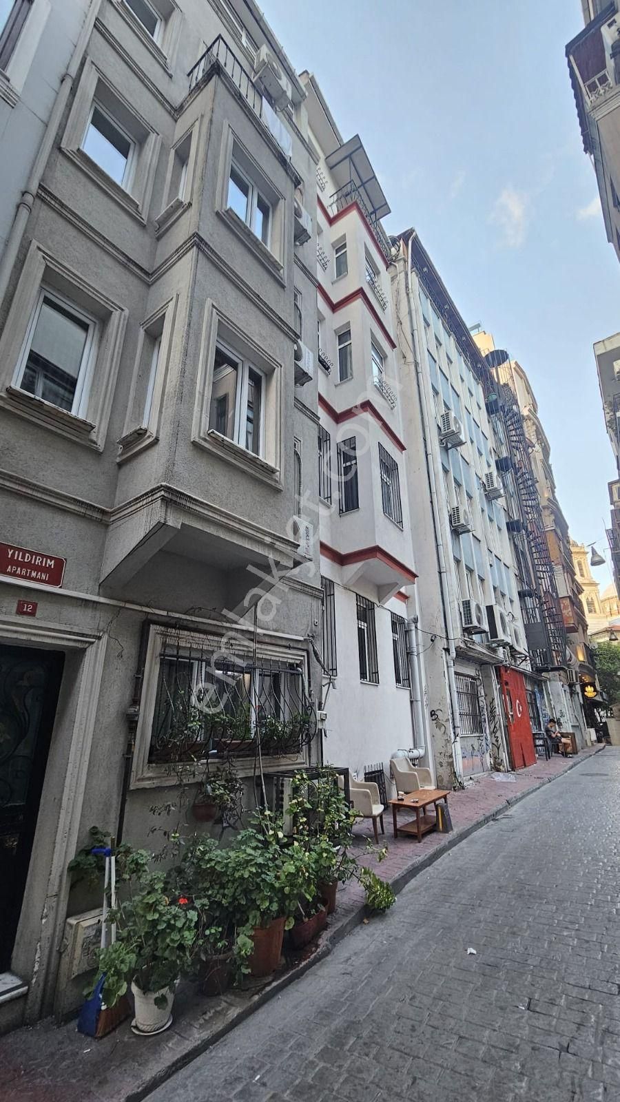 Taksim İstiklal Caddesi'ne Yakın 6 Katlı Satılık Apart Otel - Görsel 7