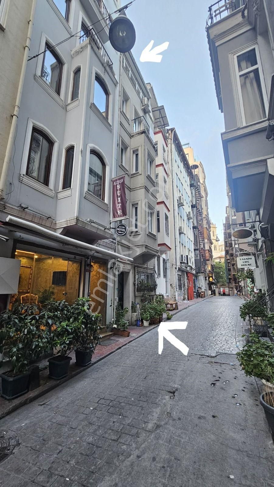 Taksim İstiklal Caddesi'ne Yakın 6 Katlı Satılık Apart Otel - Görsel 3