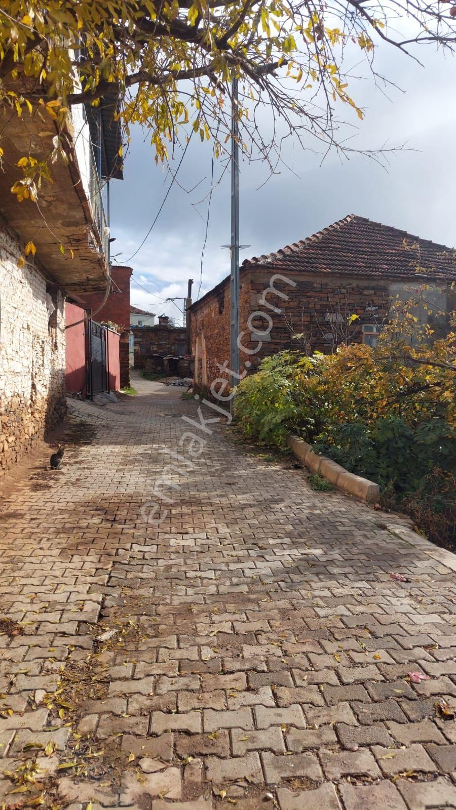 Bayındır Çamlıbel Mahallesinde 167 M² Köy Evi Satılıktır - Görsel 13