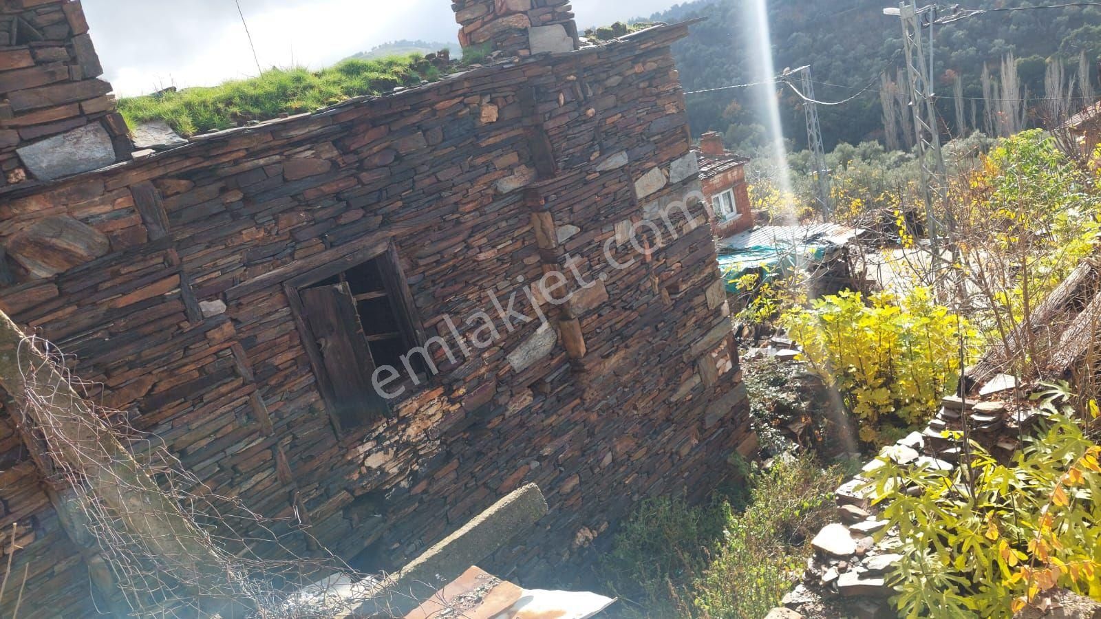 Bayındır Çamlıbel Mahallesinde 167 M² Köy Evi Satılıktır - Görsel 3