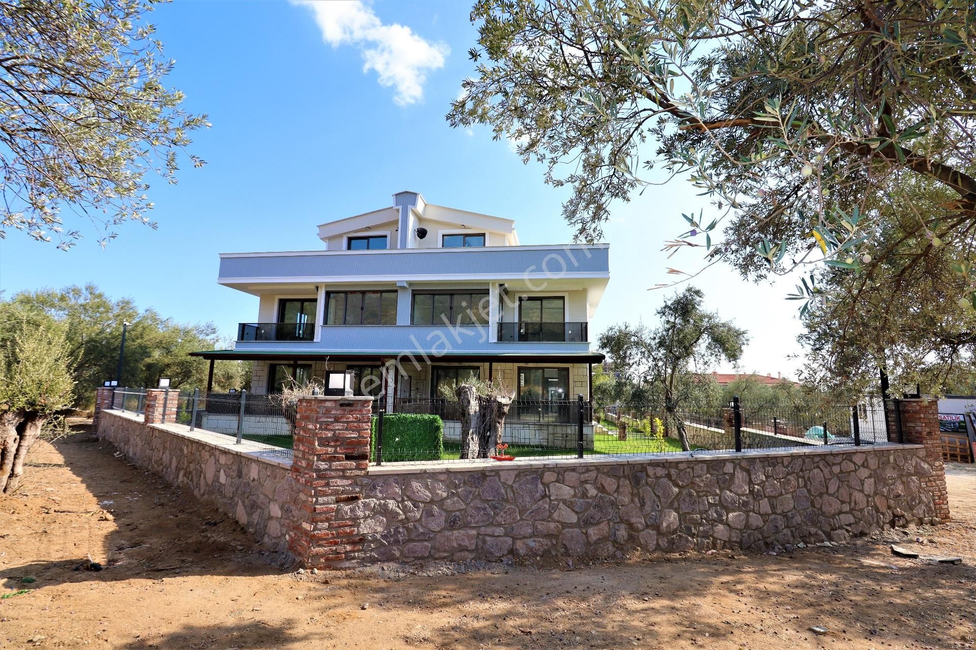 Altınoluk Oksijen Deposunda Satılık 3+1 Süper Lüks Daire - Görsel 12