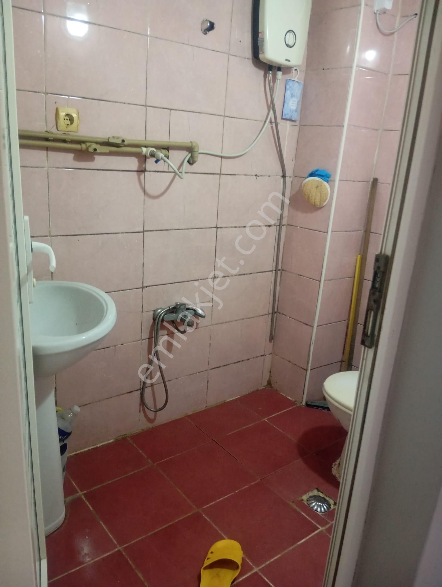 İzmir Konak Aziziye Mah. Bakımlı Satılık Giriş Kat - Görsel 25