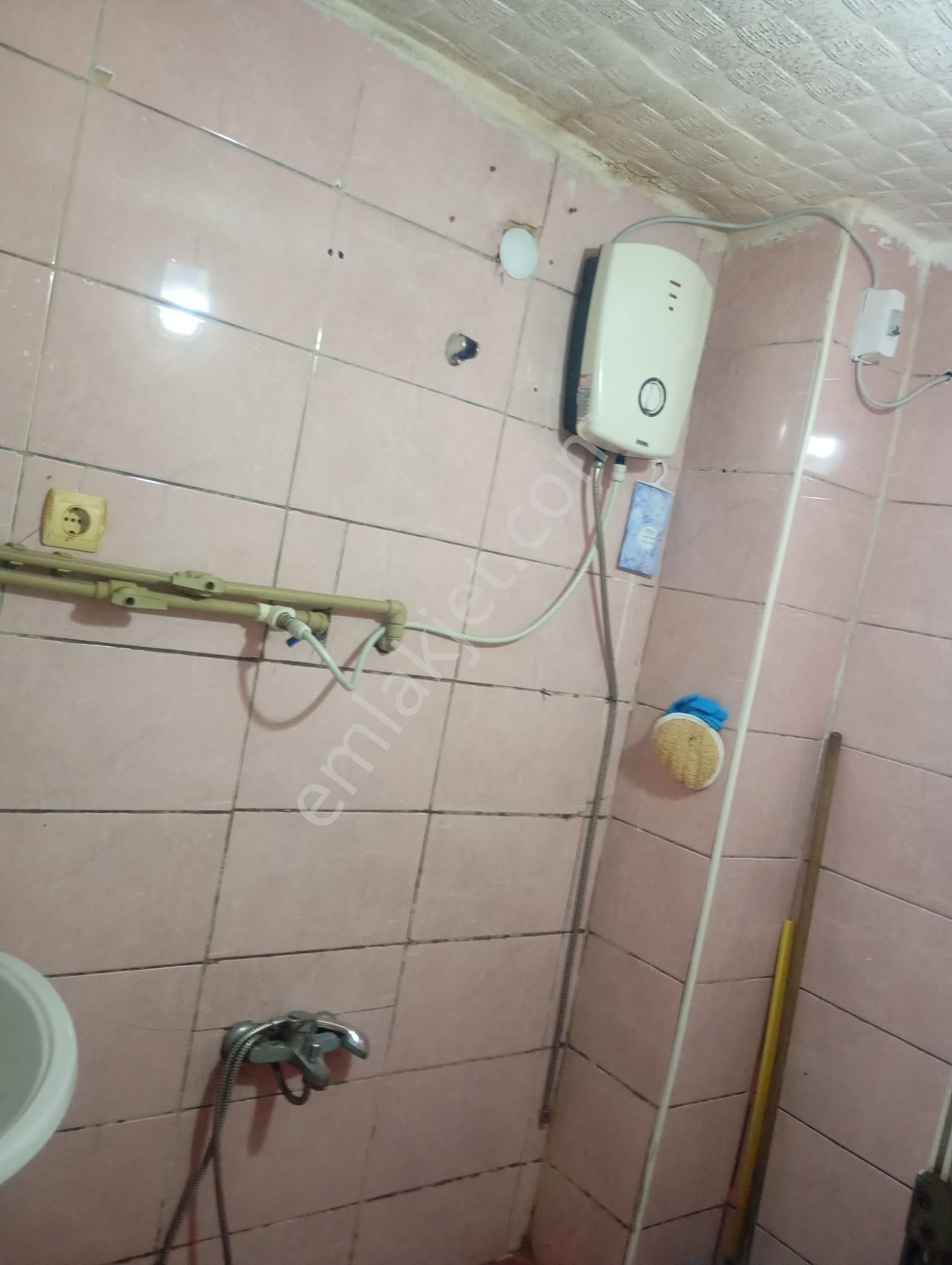 İzmir Konak Aziziye Mah. Bakımlı Satılık Giriş Kat - Görsel 19