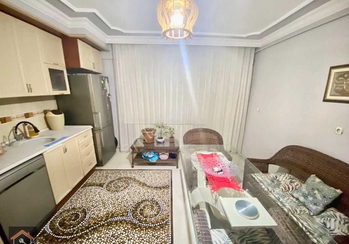 Günay Emlak'tan Torbalı Merkezde 4+1 200 M2 Asansörlü Satılık Arakat - Görsel 15