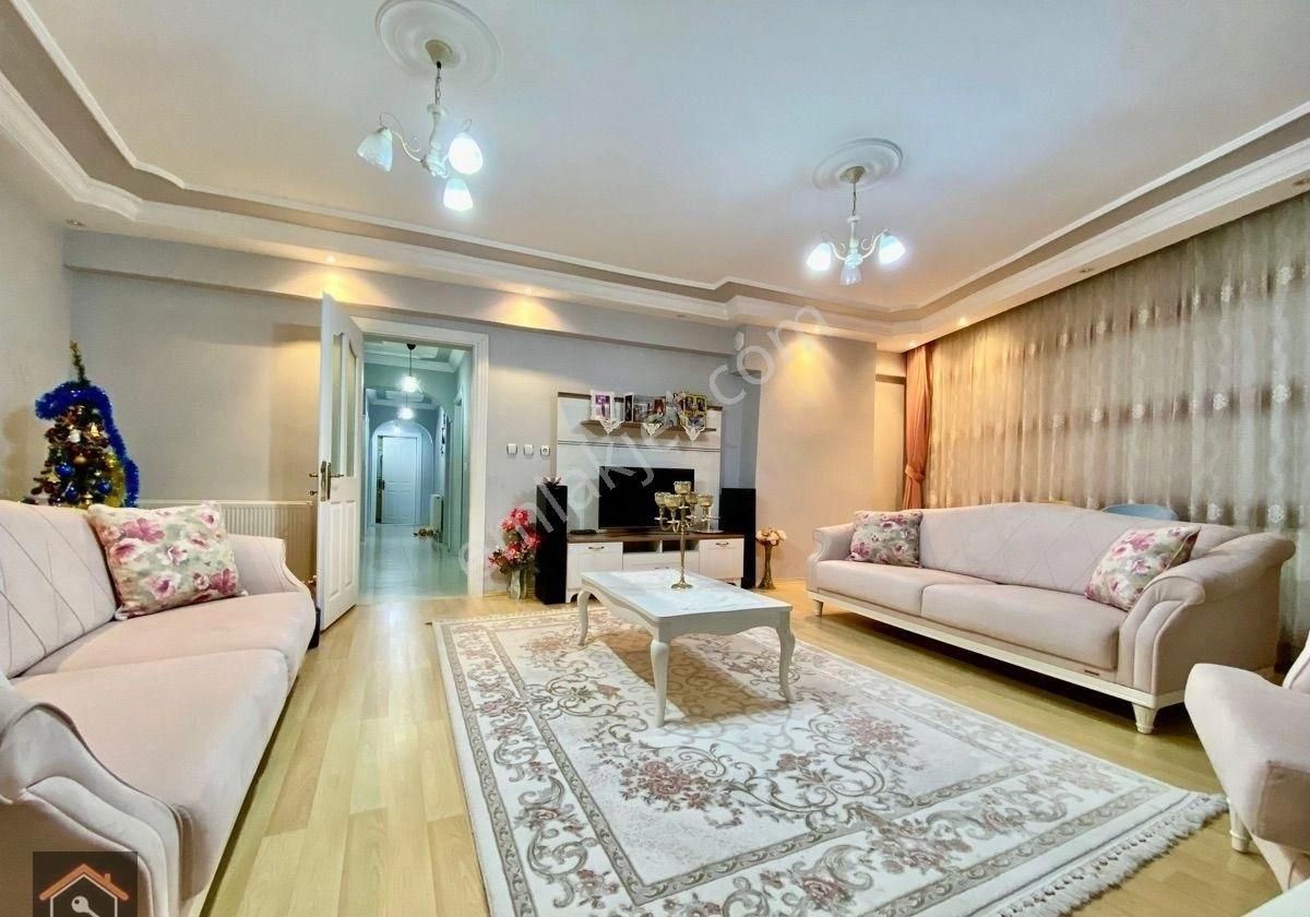 Günay Emlak'tan Torbalı Merkezde 4+1 200 M2 Asansörlü Satılık Arakat - Görsel 22