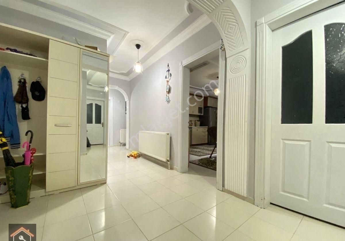 Günay Emlak'tan Torbalı Merkezde 4+1 200 M2 Asansörlü Satılık Arakat - Görsel 4