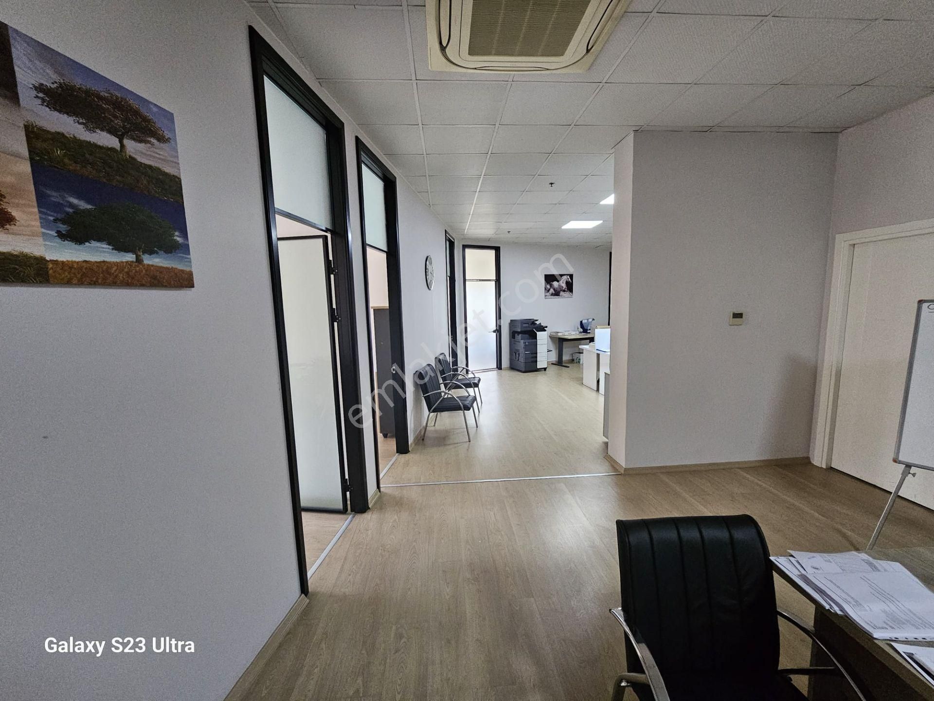 Maltepe Ofistanbul Plaza Kdv'li 385m2 Kiralık İskanlı Boş Ofis - Görsel 10