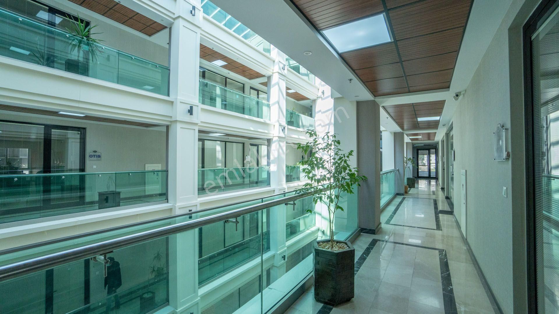 Maltepe Ofistanbul Plaza Kdv'li 385m2 Kiralık İskanlı Boş Ofis - Görsel 26