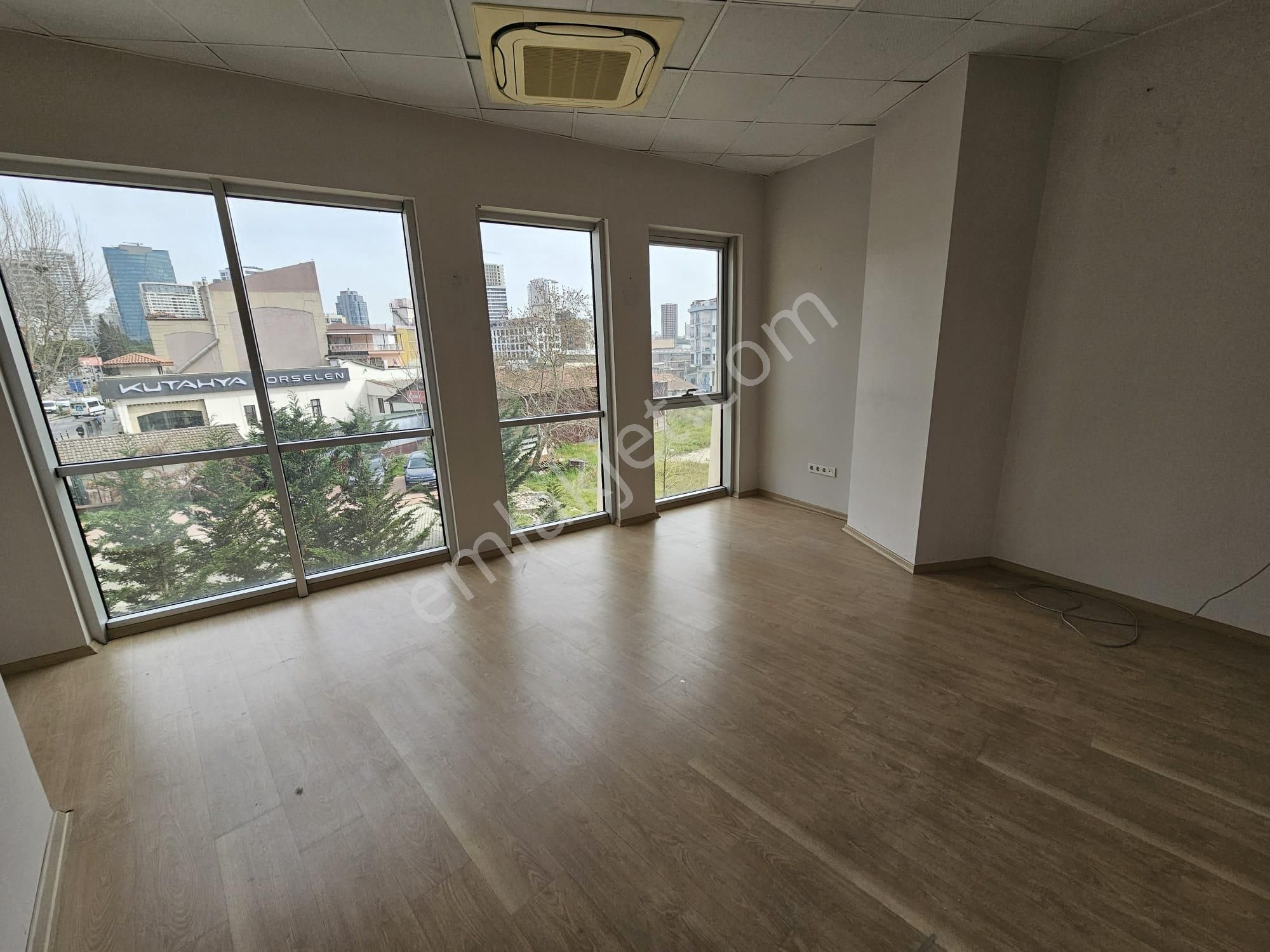 Maltepe Ofistanbul Plaza Kdv'li 385m2 Kiralık İskanlı Boş Ofis - Görsel 3
