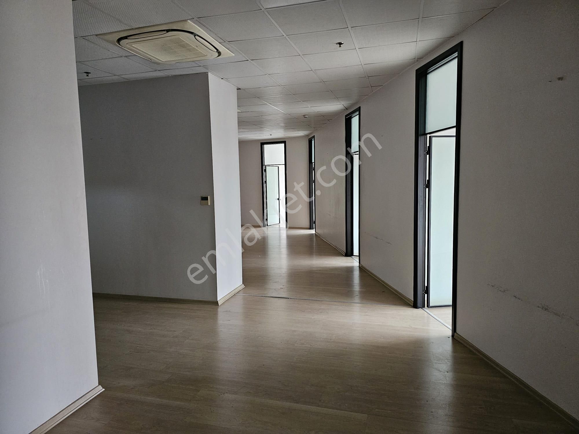 Maltepe Ofistanbul Plaza Kdv'li 385m2 Kiralık İskanlı Boş Ofis - Görsel 16