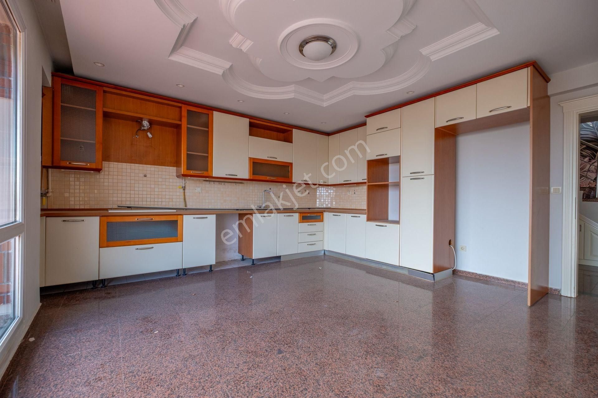 Dağıstan Gayrimenkulden 6+2 480 M2 Üst Dubleks - Görsel 8