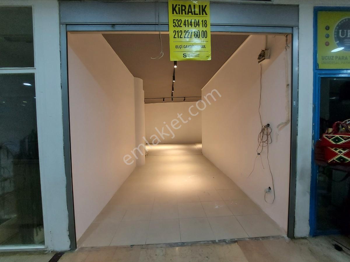 Beşiktaş In En Prestijli Avm Sinde Yatırımlık Boş Dükkan - Görsel 35