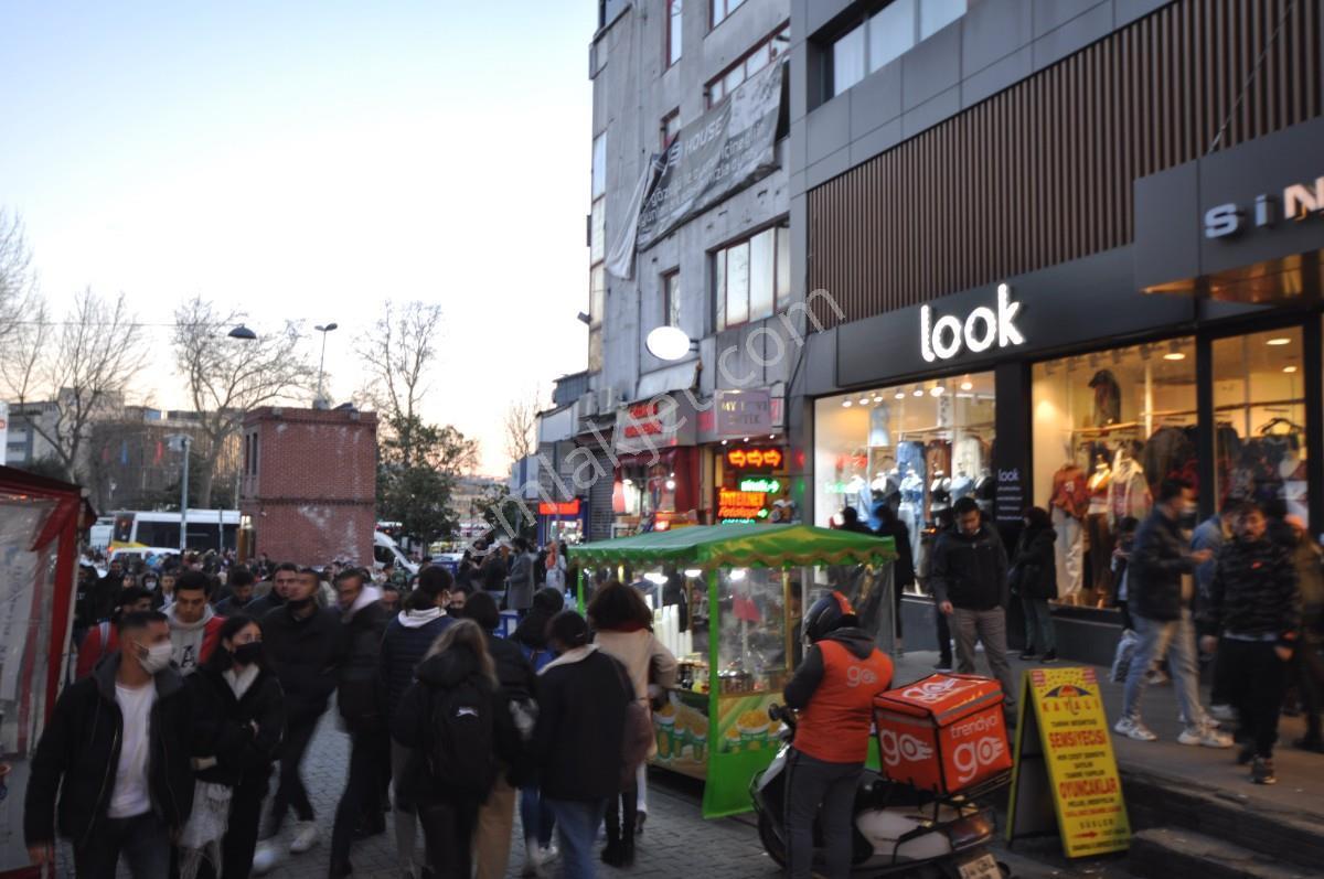 Beşiktaş In En Prestijli Avm Sinde Yatırımlık Boş Dükkan - Görsel 20