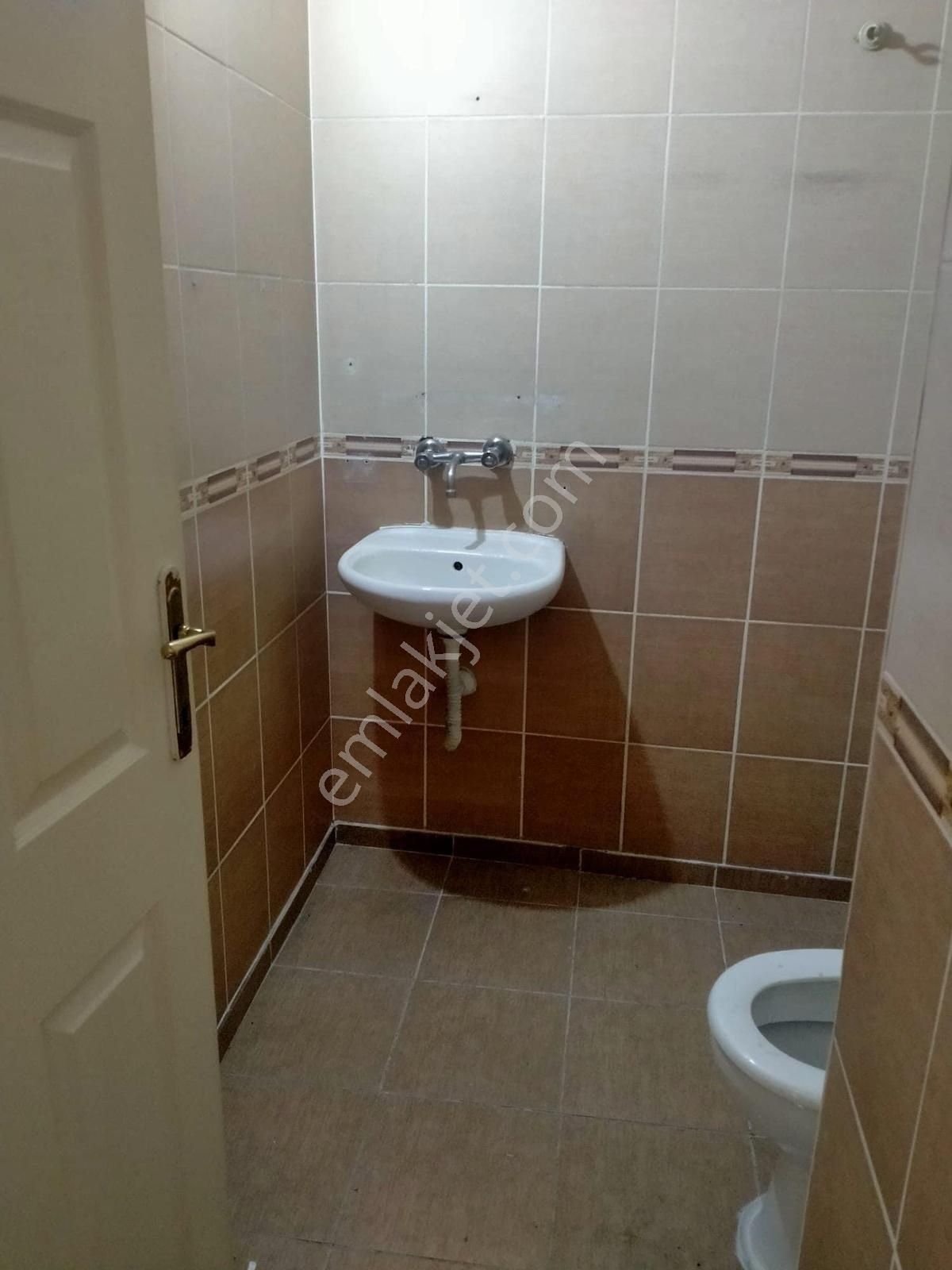 Mersin Akdeniz Barış Mah.kiralık 1+1 Daire - Görsel 2