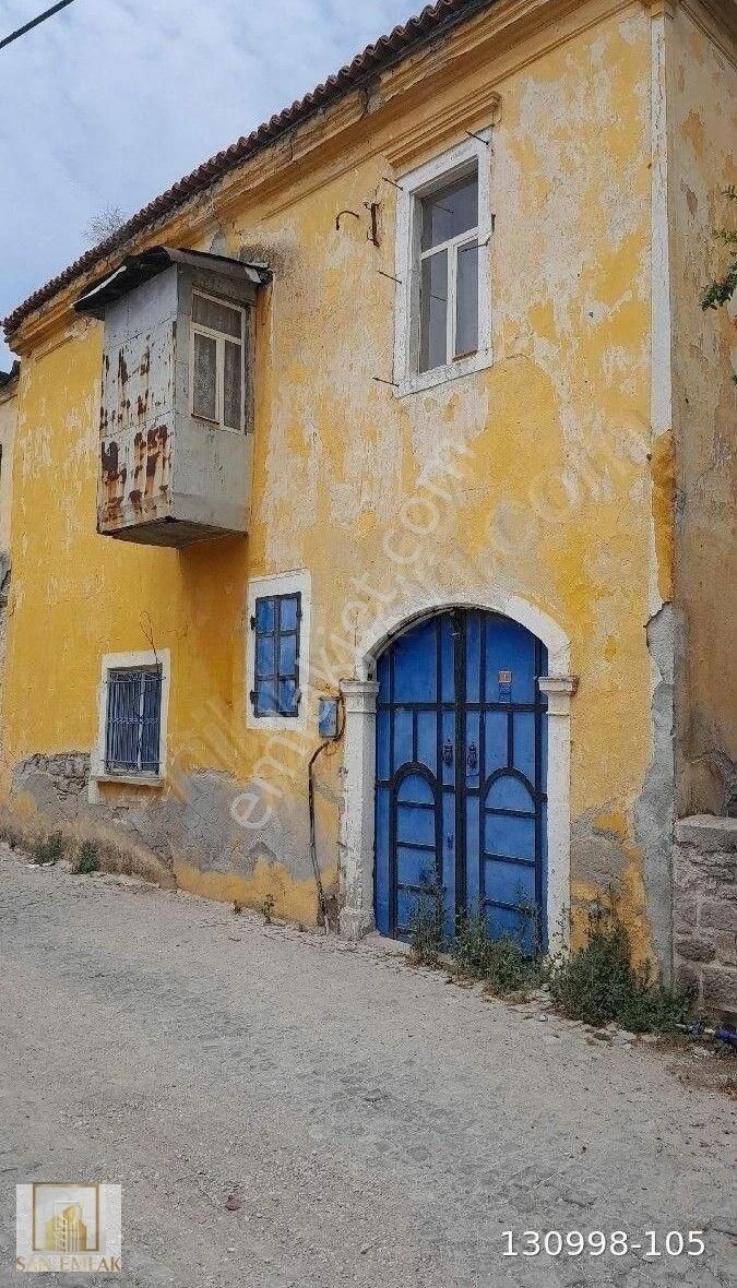 Bergama Selçuk Satılık Köşk Dialog Vera Gayrimenkul Den İzmir Bergama Da Tarihi Taş Konak