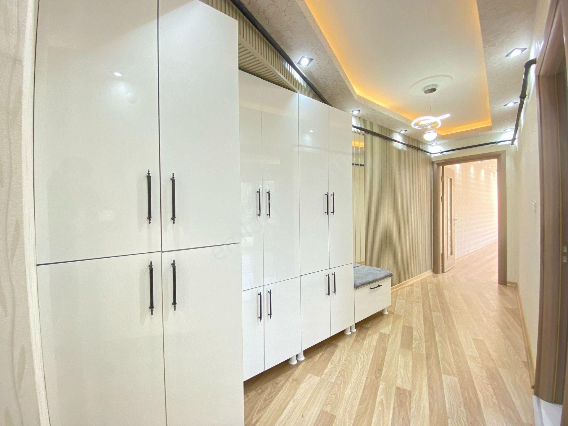 Karakaya'da Botanik Park Manzaralı 3+1 Daire - Görsel 2