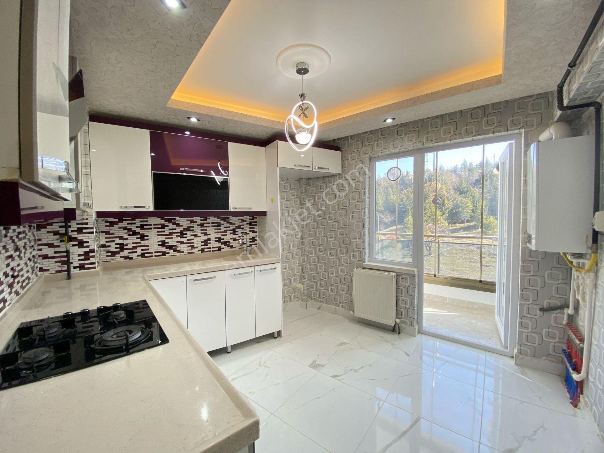 Karakaya'da Botanik Park Manzaralı 3+1 Daire - Görsel 10