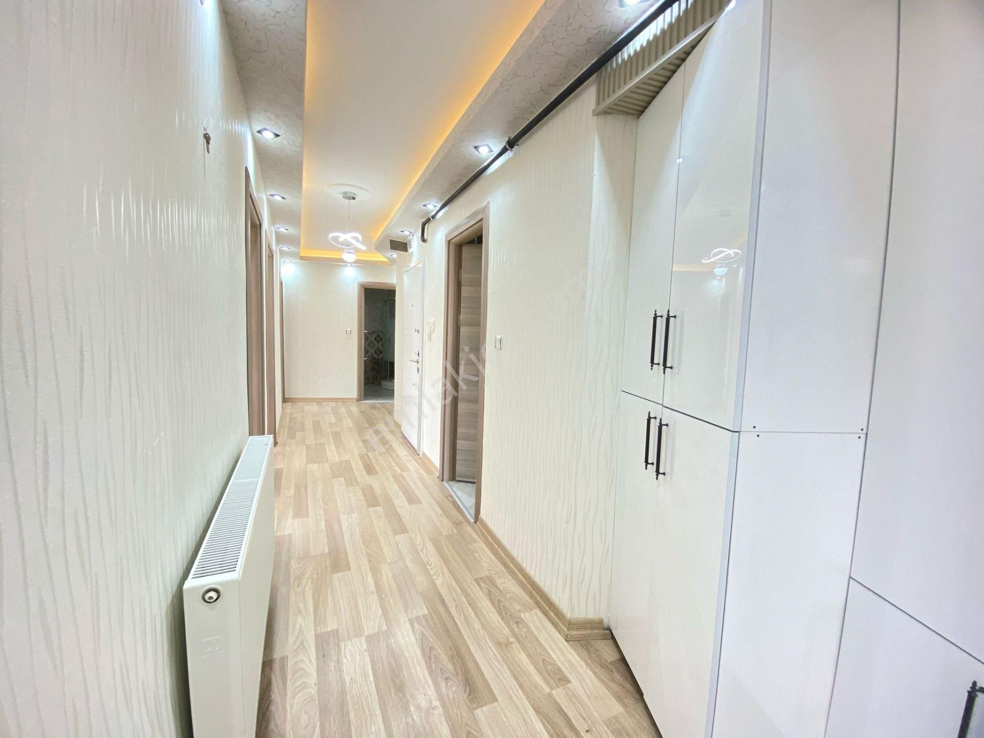 Karakaya'da Botanik Park Manzaralı 3+1 Daire - Görsel 12